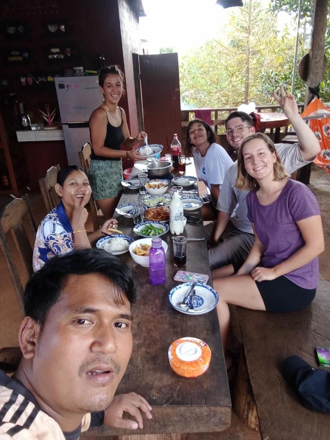 Bee Bee'S Chalets Home Stay And Trekking Banlung Екстер'єр фото