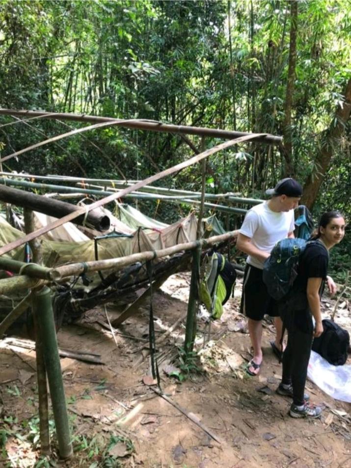 Bee Bee'S Chalets Home Stay And Trekking Banlung Екстер'єр фото