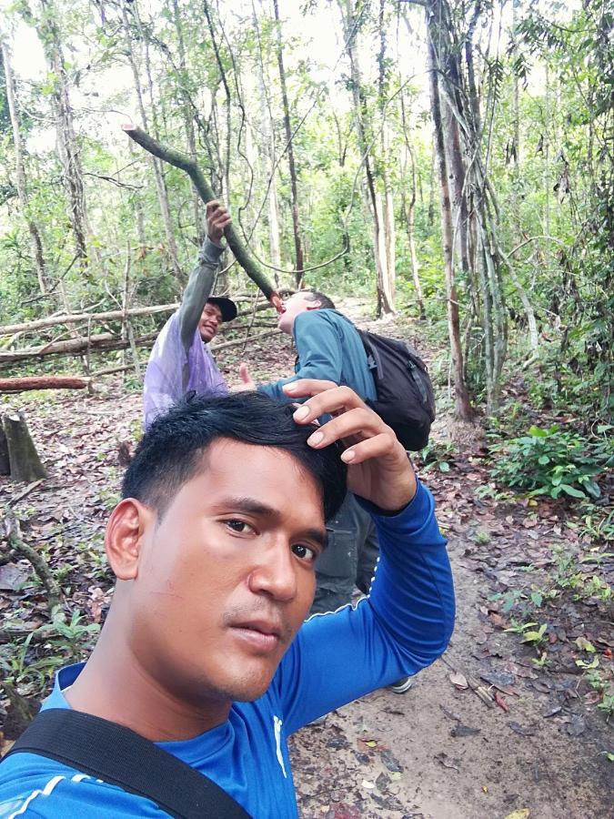 Bee Bee'S Chalets Home Stay And Trekking Banlung Екстер'єр фото
